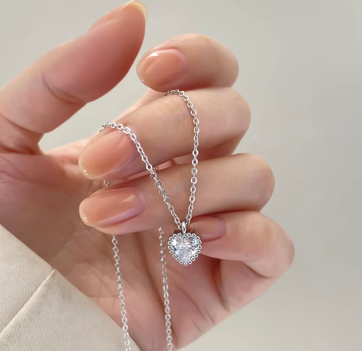 Cadena corazón de luz