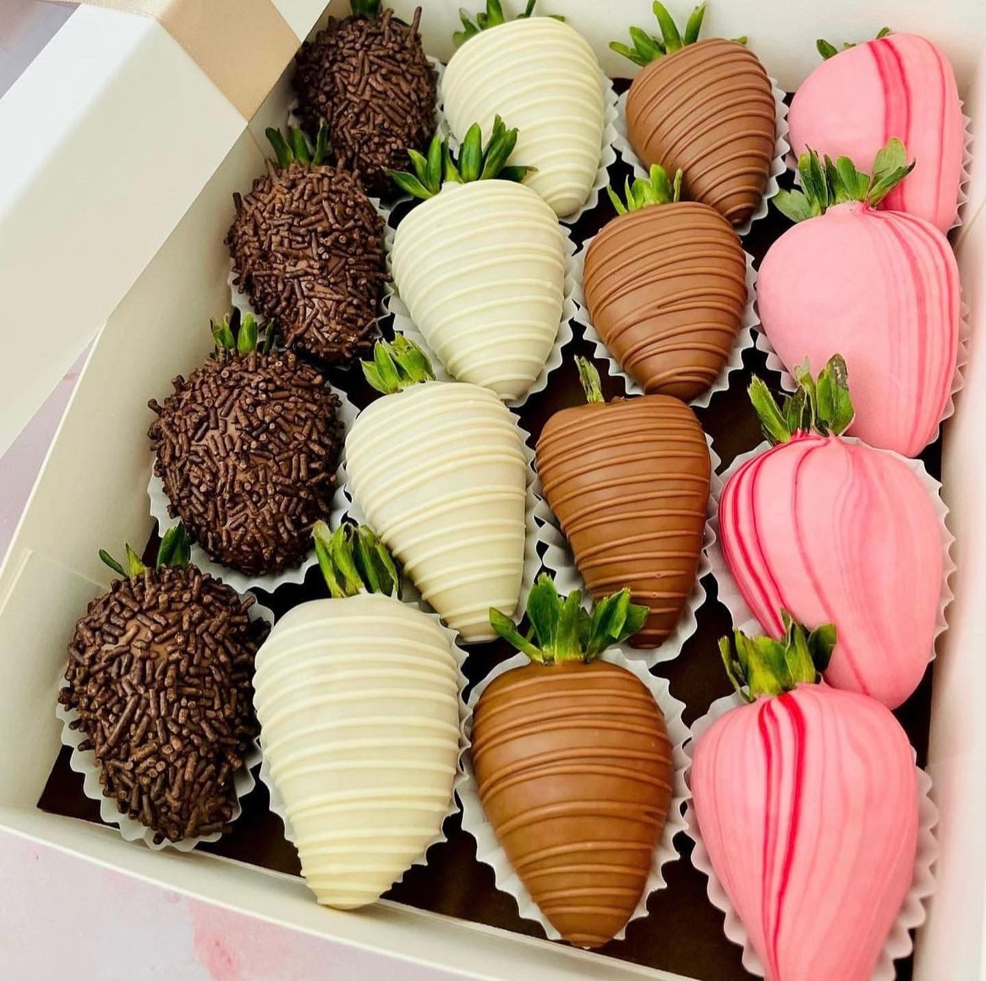 Caja x16 Fresas Grandes