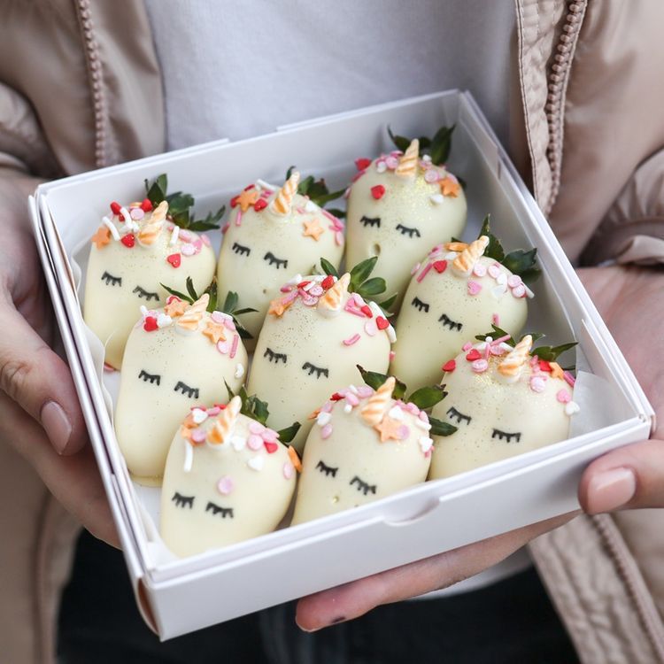 Caja x9 Fresas unicornio