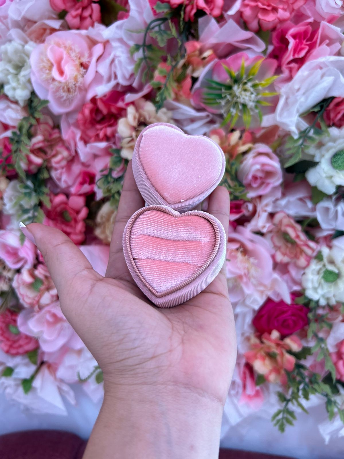 Caja corazón aterciopelado