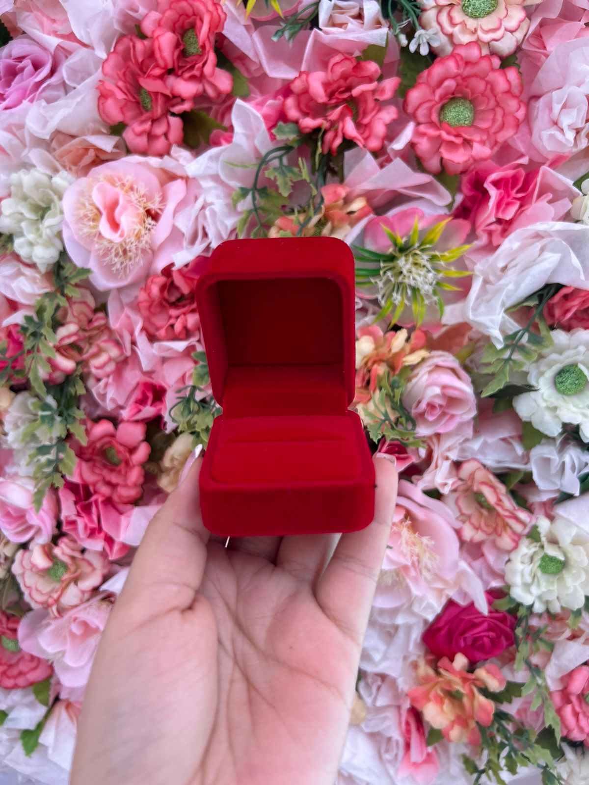 Elegante caja anillo