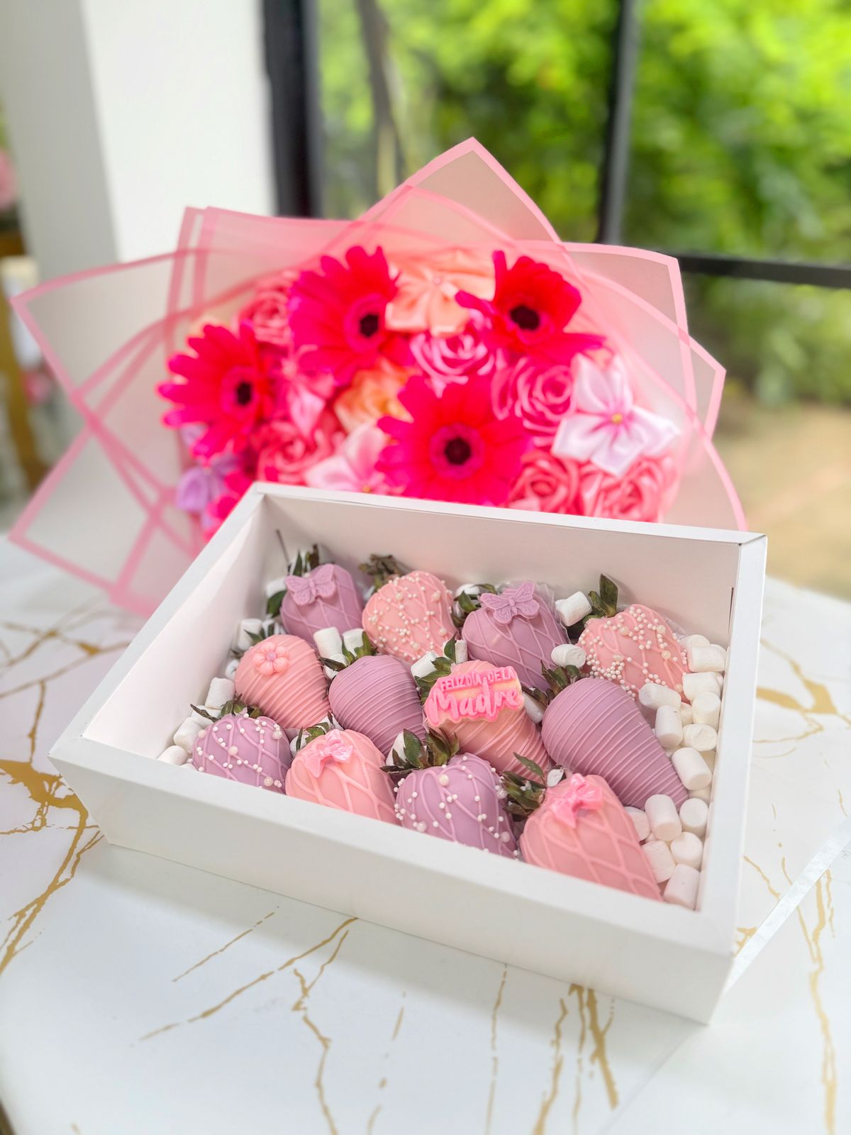 Caja fresas x12