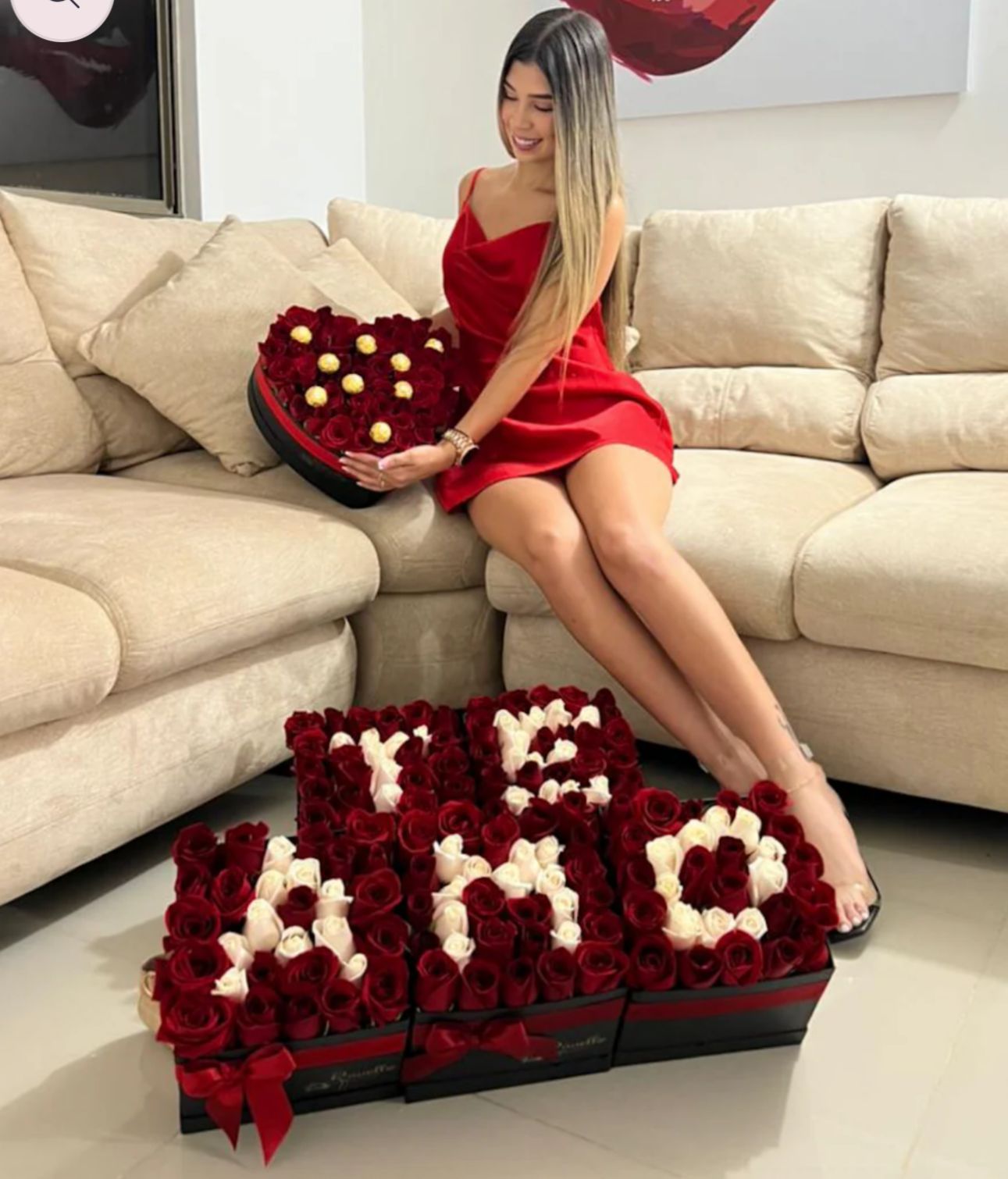 Caja de rosas TE AMO y corazón